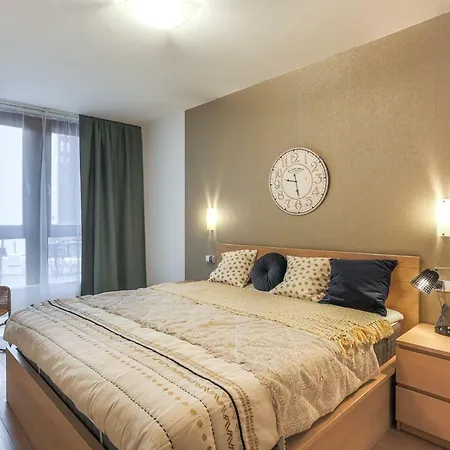 Διαμέρισμα Apartmate Spacious With Balcony Oldtown For 6 People *